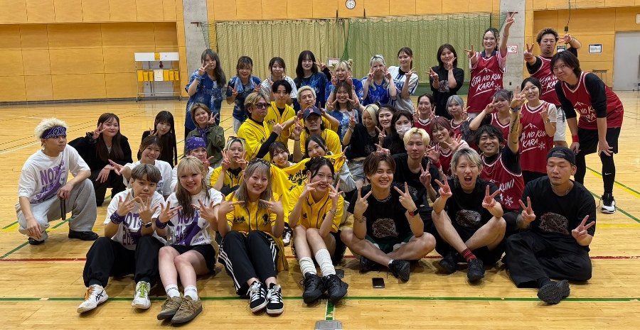 スタッフみんなで集まった社内イベントの集合写真